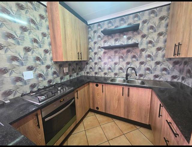 3 BEDROOM PROPERTY TO RENT IN GLEN MARAIS